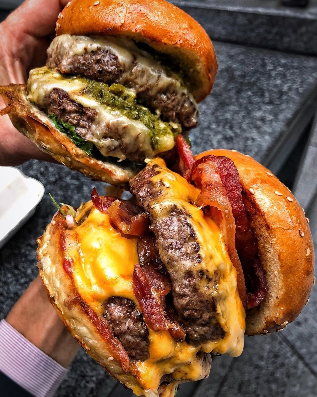 Burger Bò Phô Mai