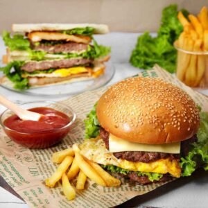 Burger Bò Phô Mai Trứng Muối